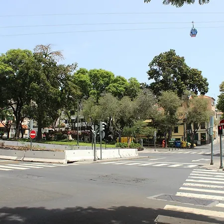 Apart Otel Madeira Center 3*