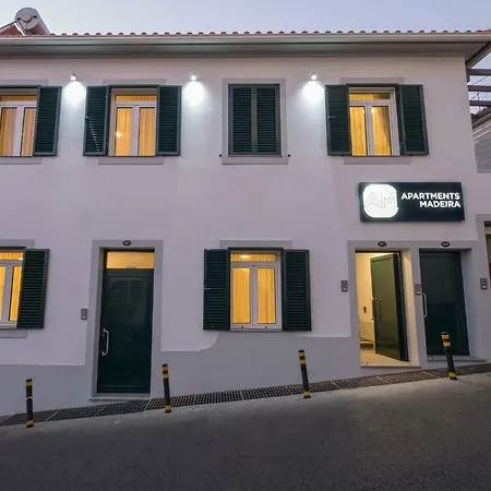 Lejlighedshotel Madeira Center 3*