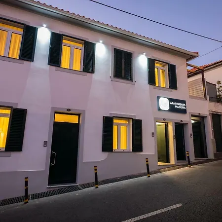 Lejlighedshotel Madeira Center 3*